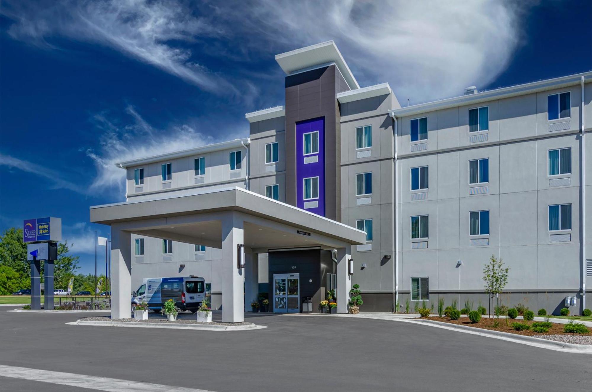 Sleep Inn & Suites Great Falls Airport Exterior photo